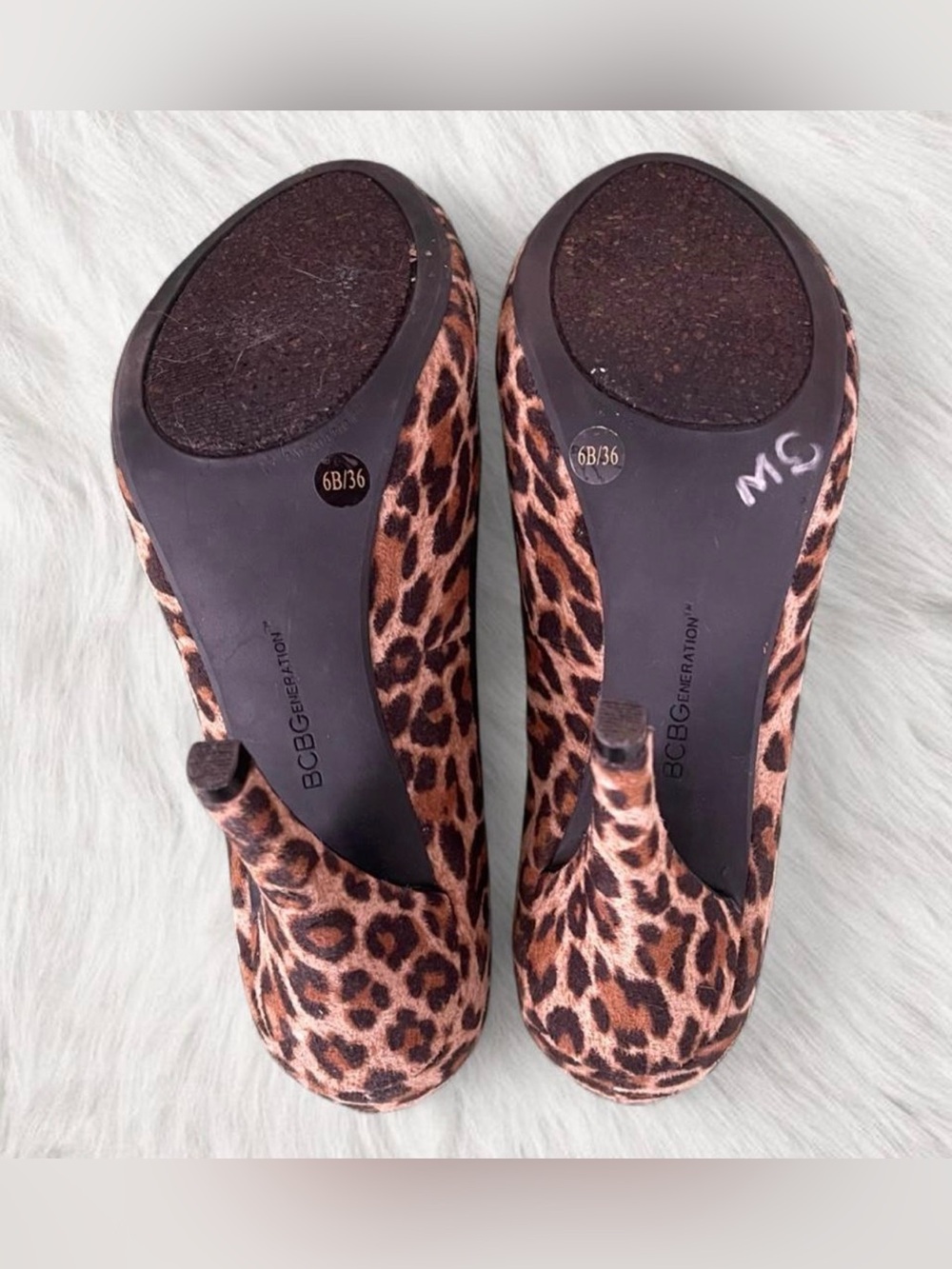 BCBGeneration Women’s Cierra Leopard Suede Heels - Picture 3 of 3